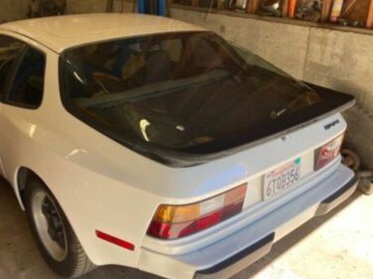 Thumbnail Photo undefined for 1983 Porsche 944